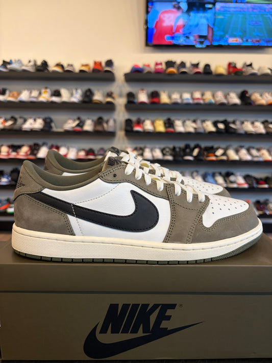 Jordan 1 Low Medium Olive Size 10 Pre-Owned