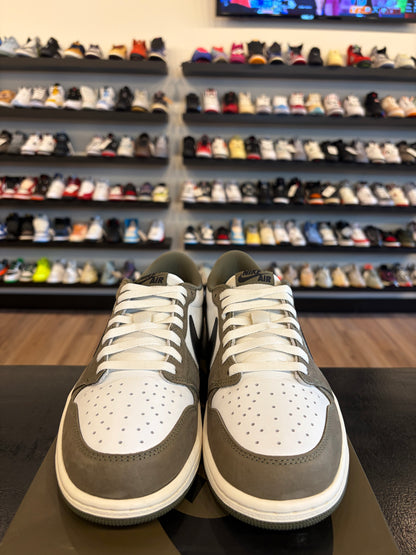 Jordan 1 Low Medium Olive Size 10 Pre-Owned