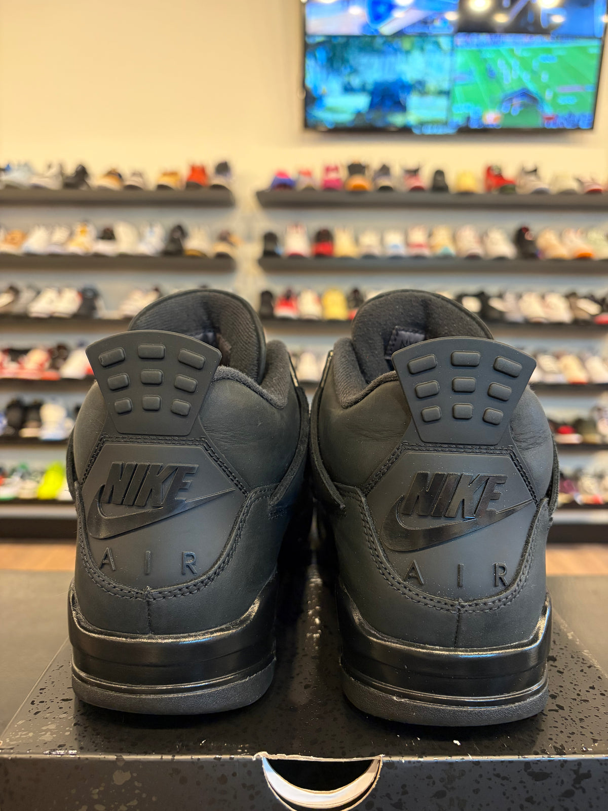 Jordan 4 Black Cat 2026 Size 9 Pre-Owned
