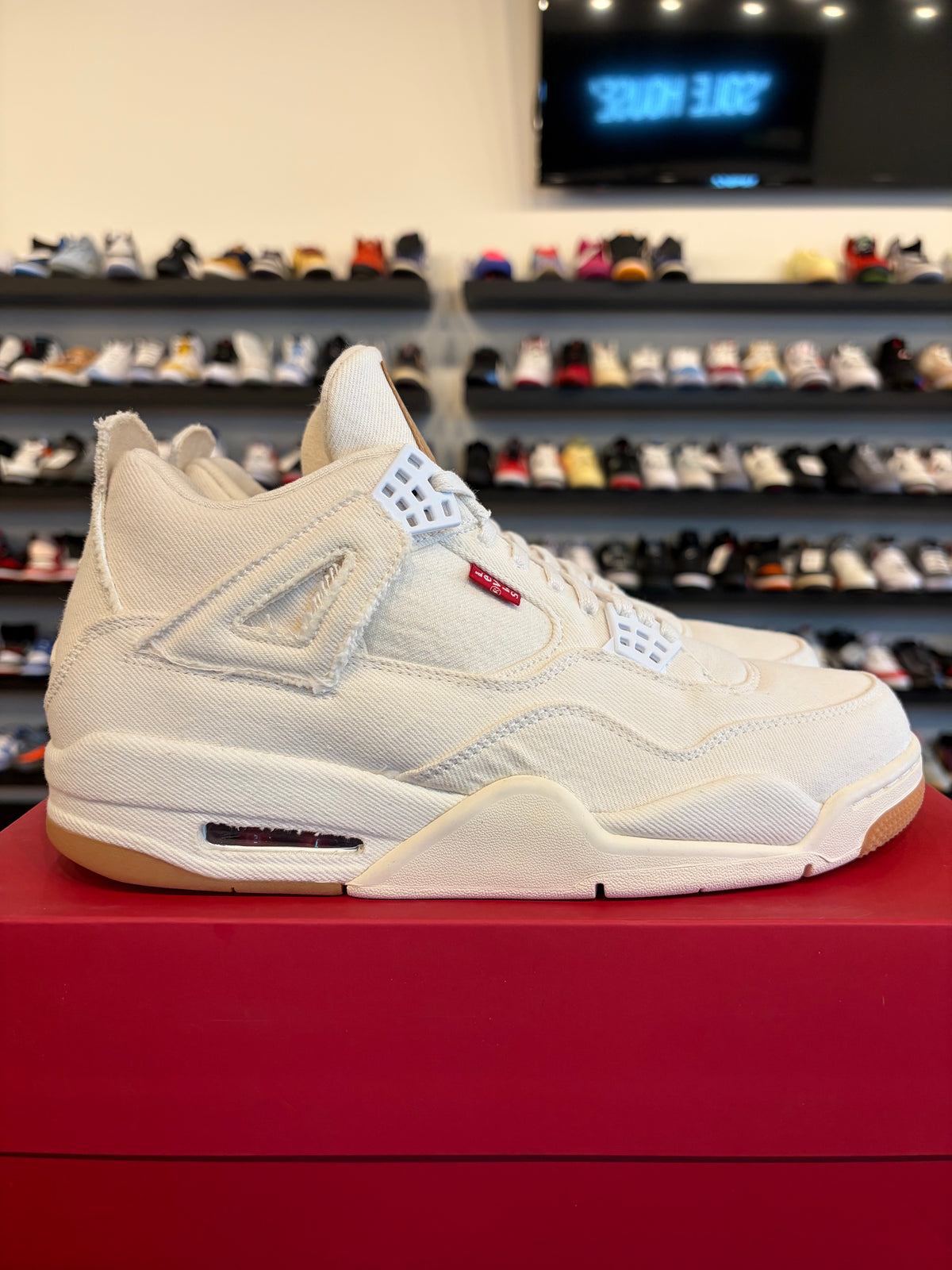 Jordan 4 Levi's White Size 11 Brand New