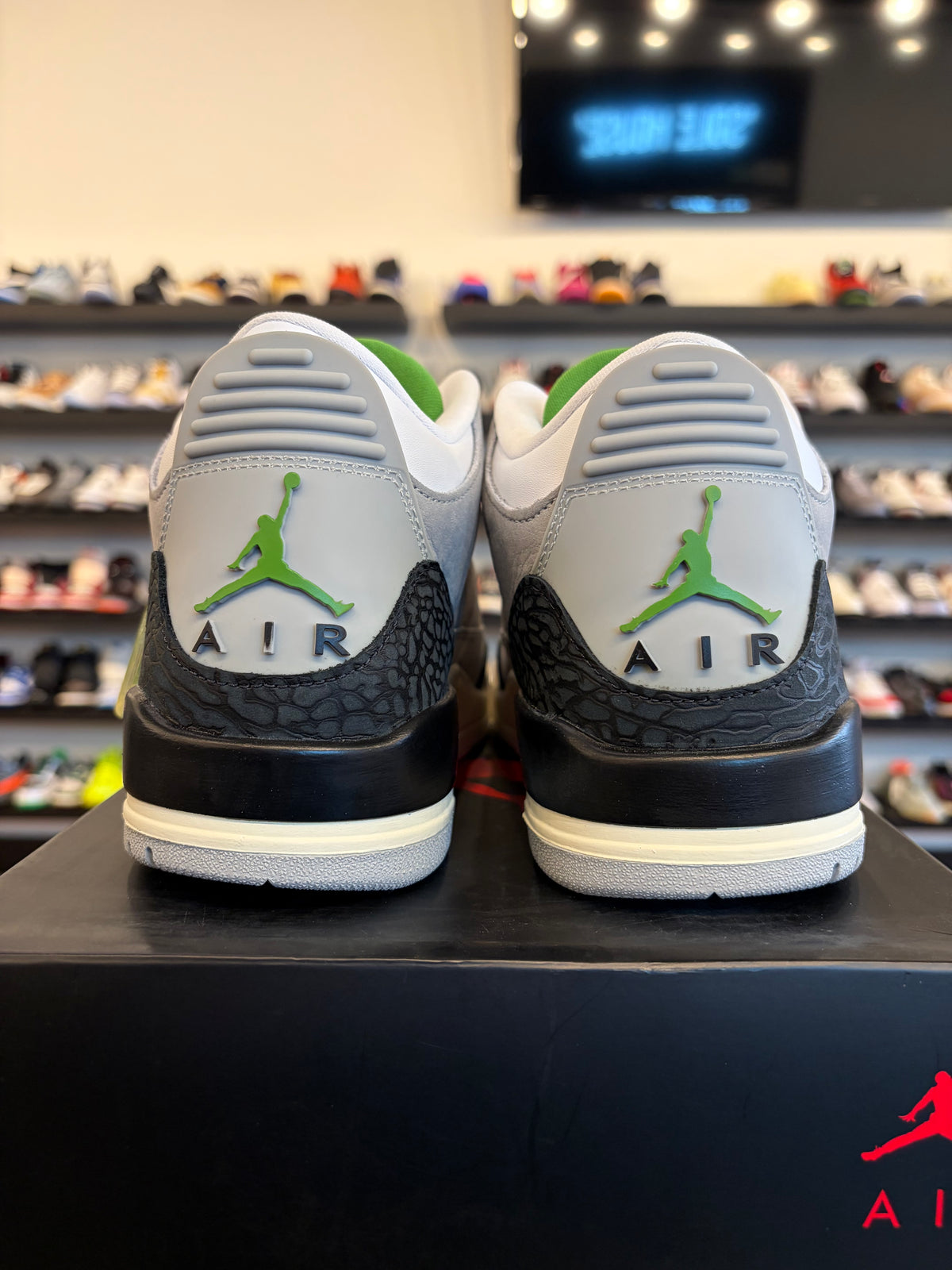 Jordan 3 Chlorophyll Size 9.5 Brand New