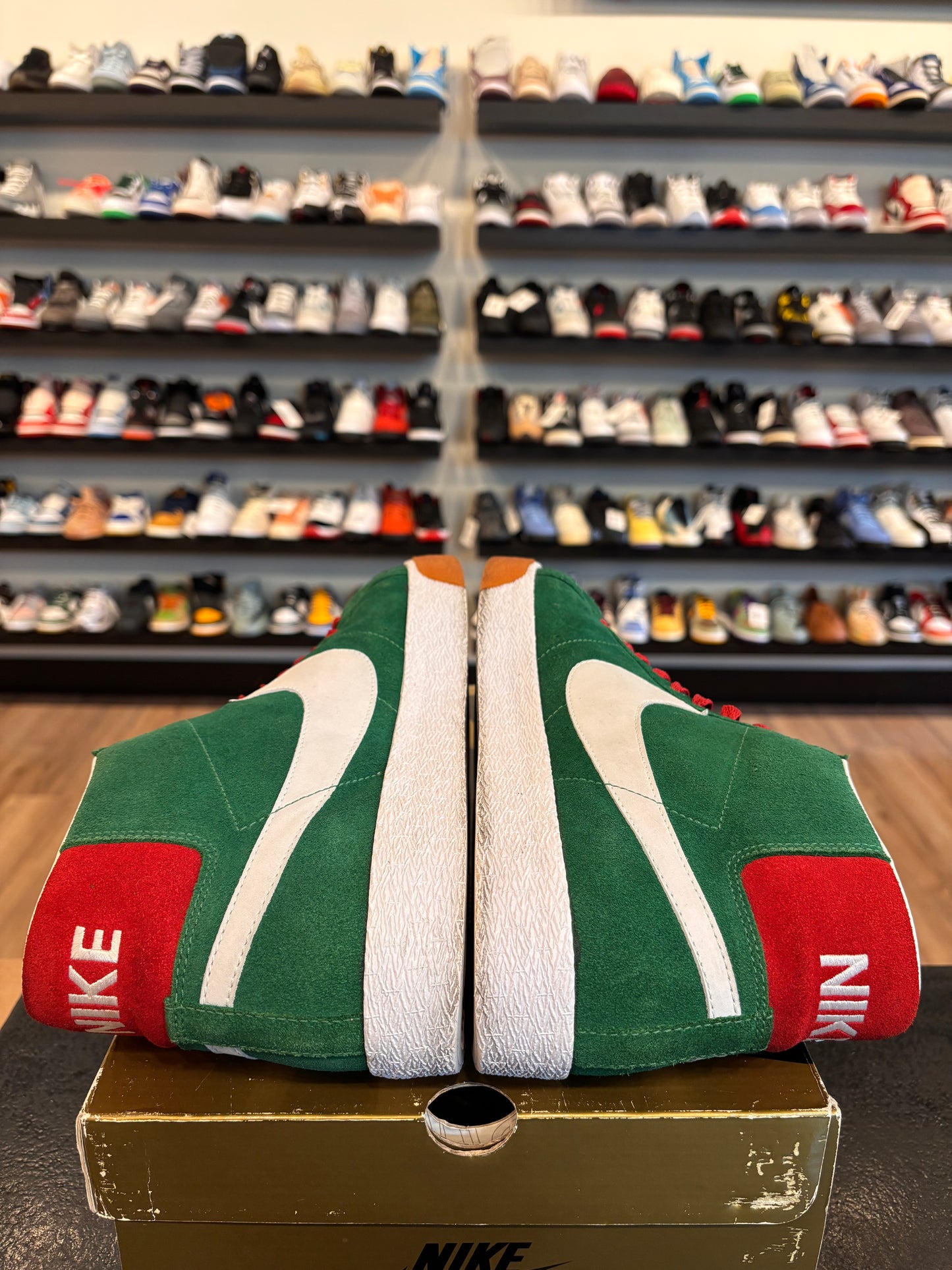 Nike SB Blazer Pine Green Size 12 Pre-Owned