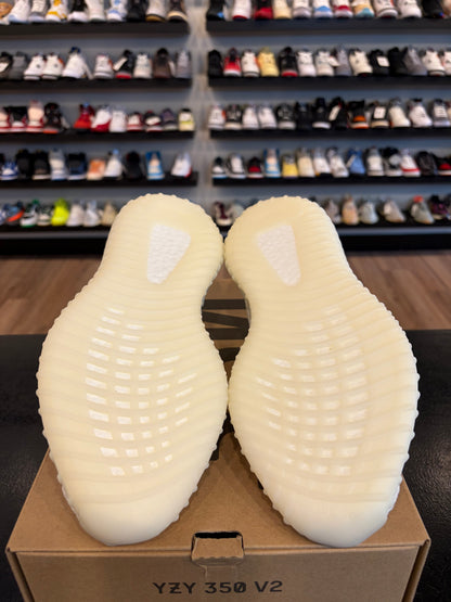 Yeezy 350 V2 Bone Size 10 Brand New