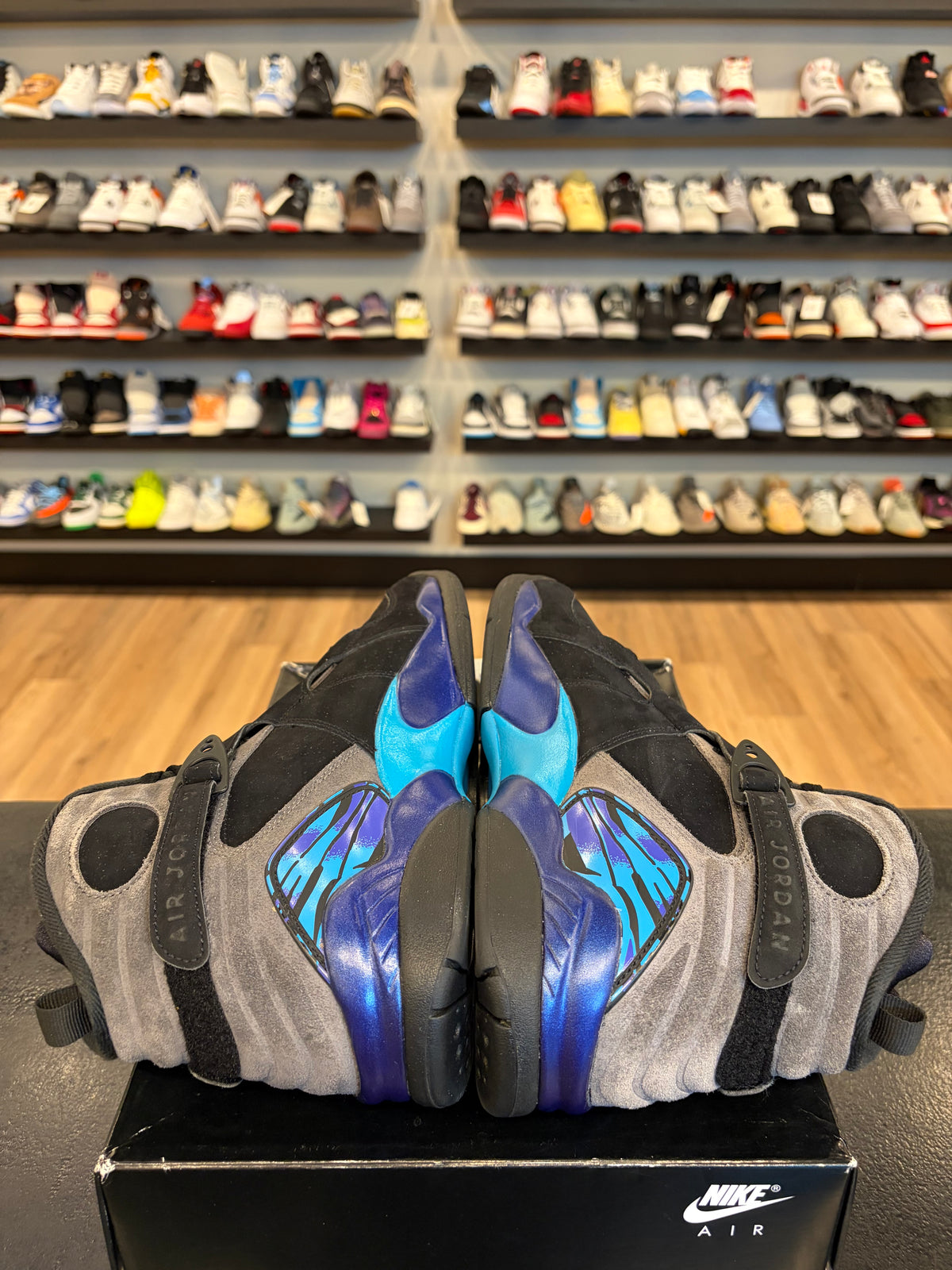 Jordan 8 Aqua 2025 Size 10.5 Pre-Owned