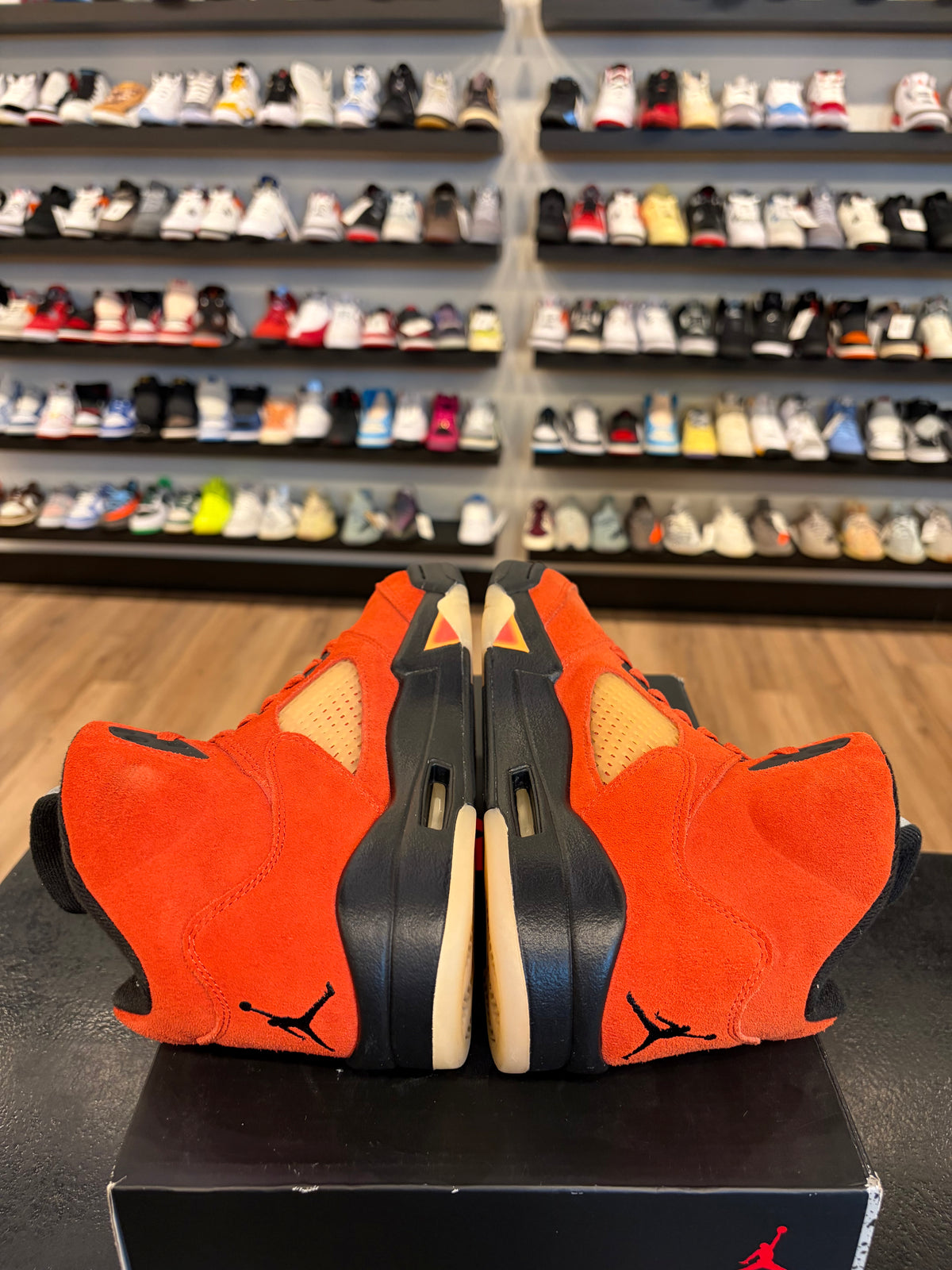 Jordan 5 Dunk On Mars Size 7.5 (9W) Pre-Owned