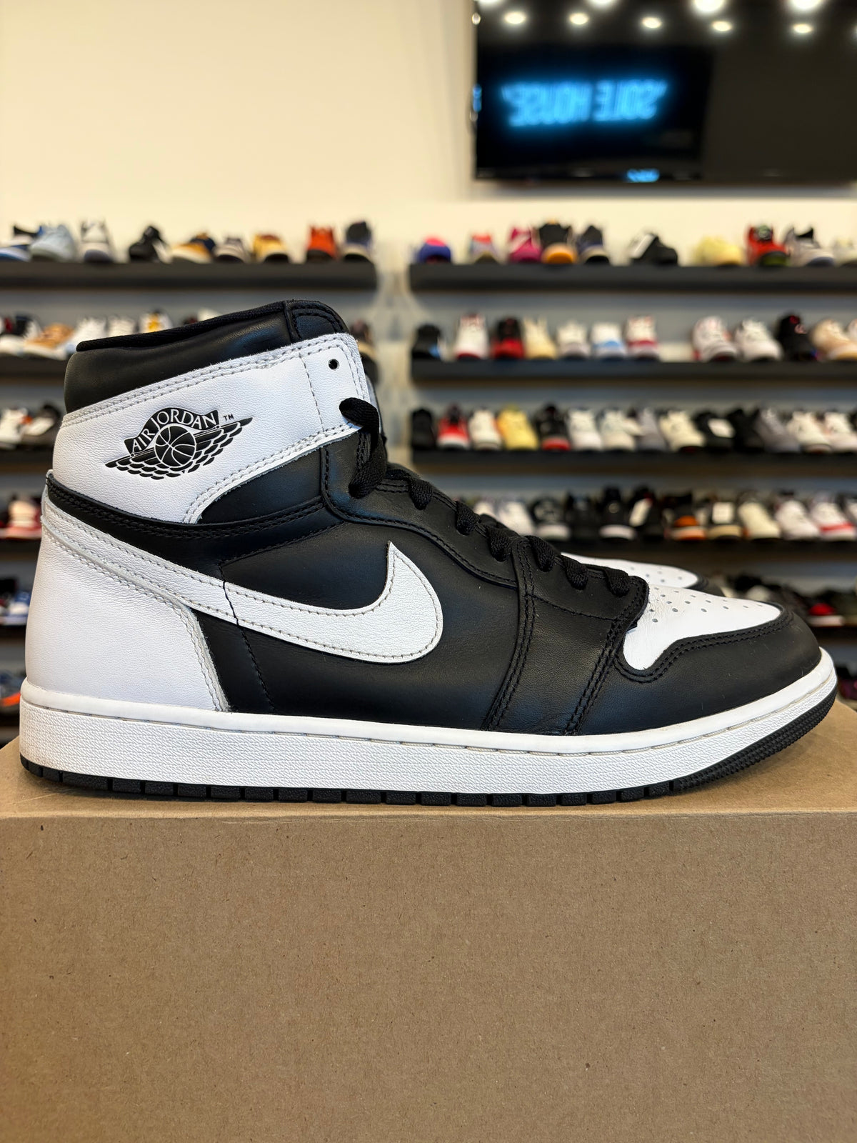 Jordan 1 Black White Size 12 Pre-Owned (No Box)