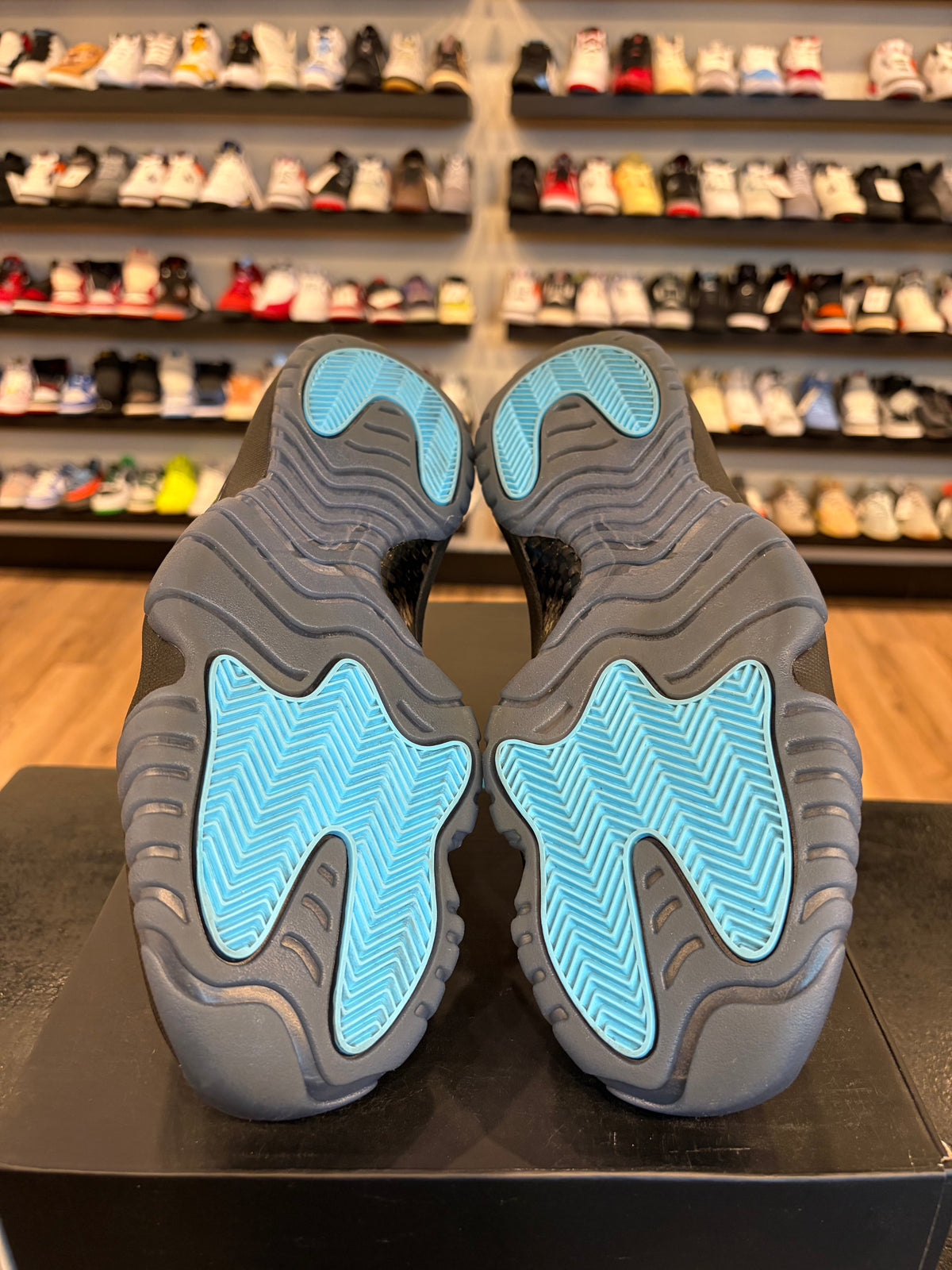 Jordan 11 Gamma 2025 Size 10 Pre-Owned