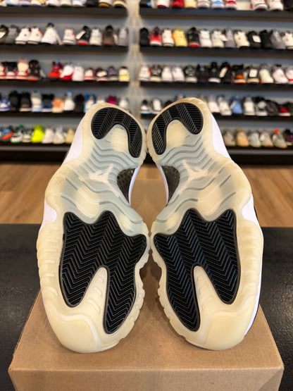 Jordan 11 Gratitude Size 8 Pre-Owned (No Box)