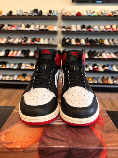 Jordan 1 Reimagined Black Toe Size 8.5 Pre-Owned
