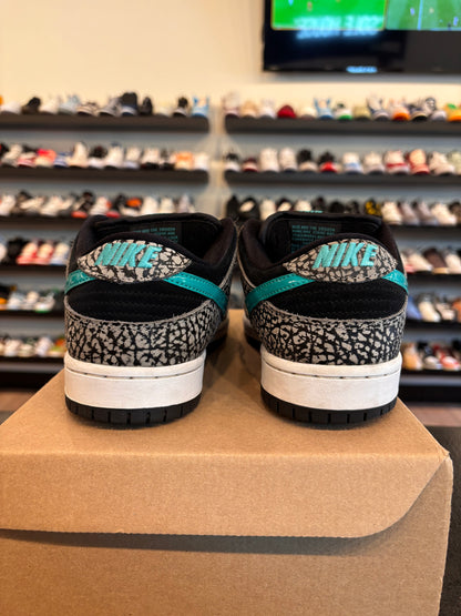 Nike SB Dunk Low Atmos Size 9.5 Pre-Owned (No Box)