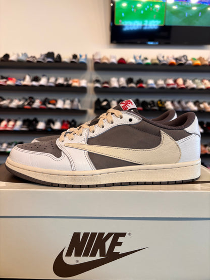 Jordan 1 Low Travis Scott Reverse Mocha Size 9 Pre-Owned
