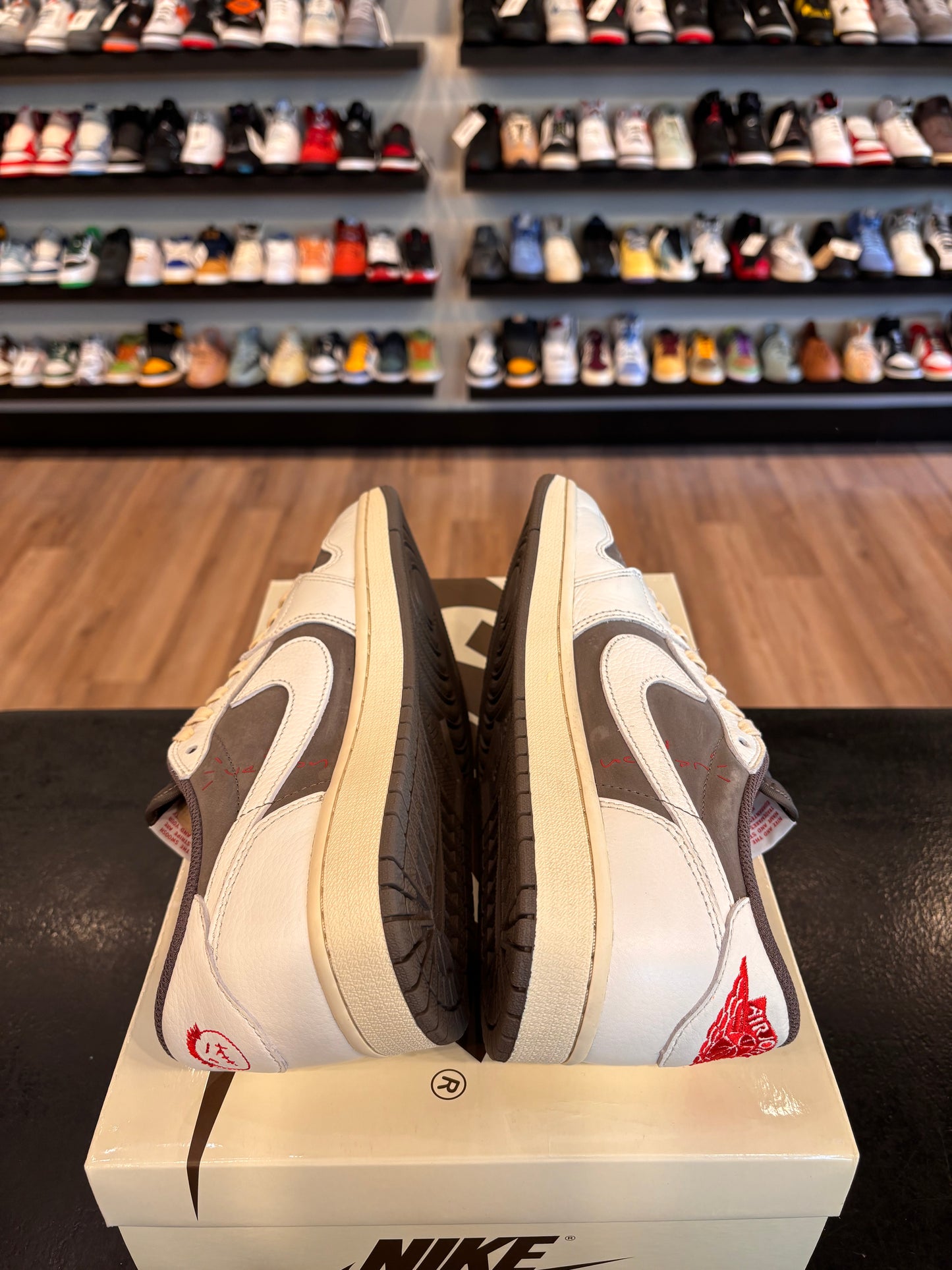 Jordan 1 Low Travis Scott Reverse Mocha Size 9 Pre-Owned