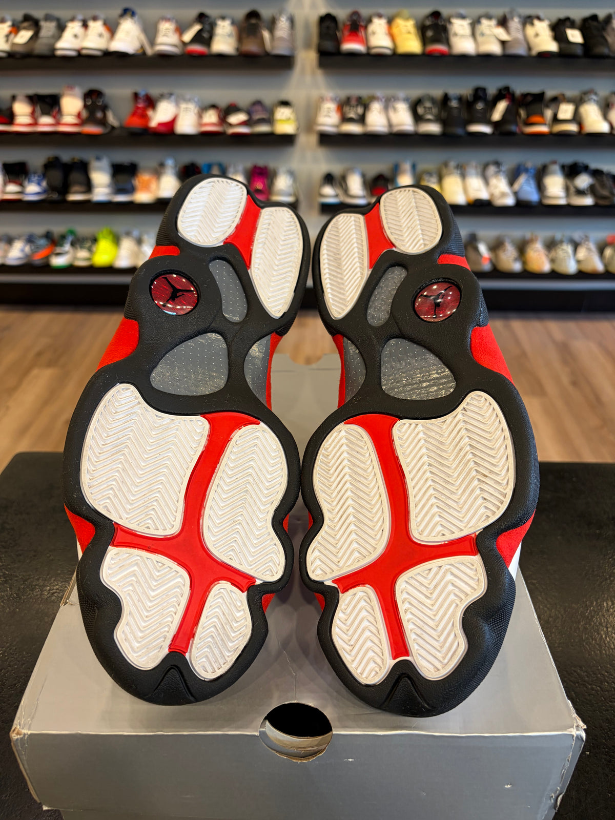 Jordan 13 Chicago Size 11 Pre-Owned