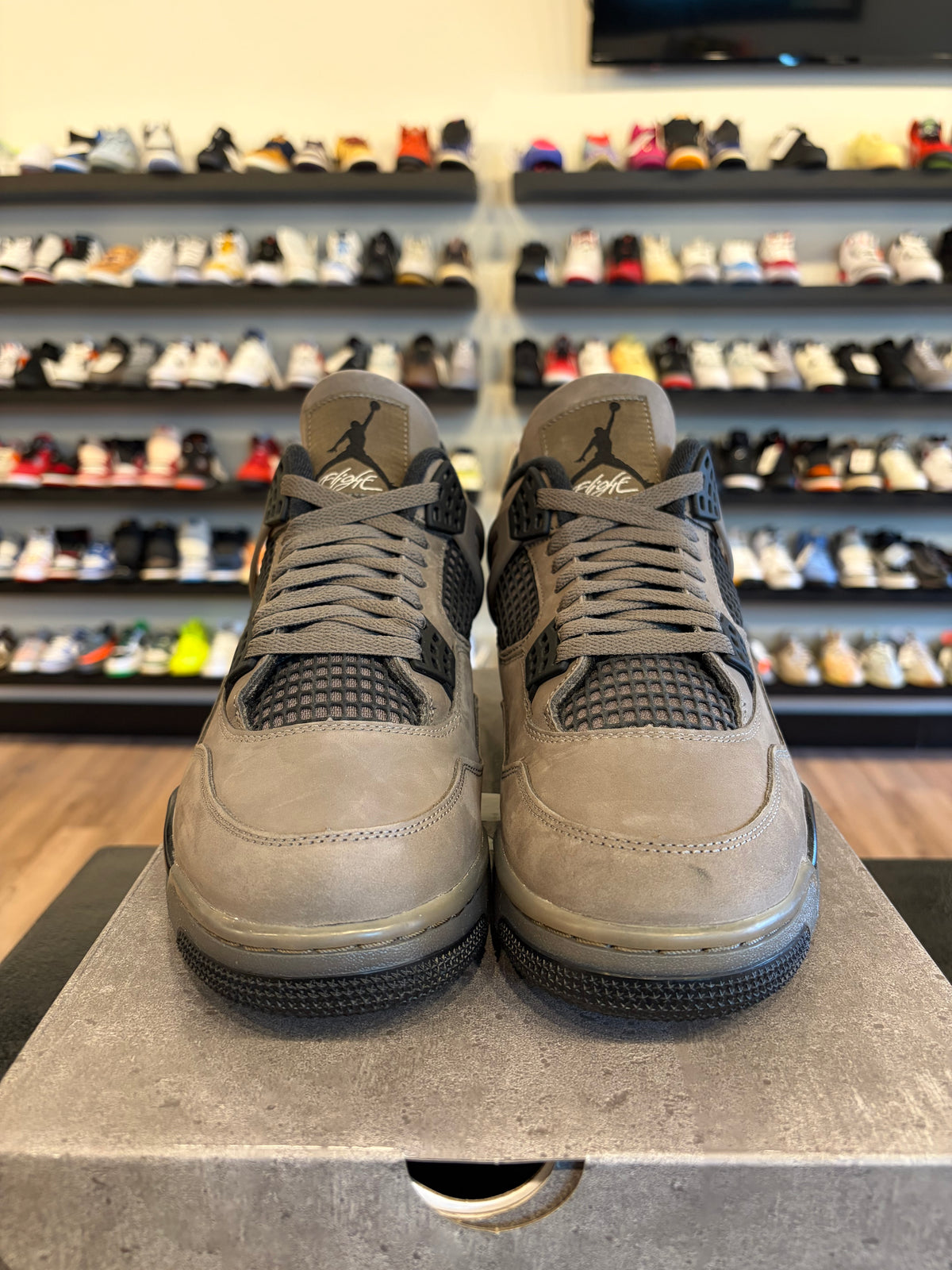 Jordan 4 Cave Stone Size 10.5 Pre-Owned