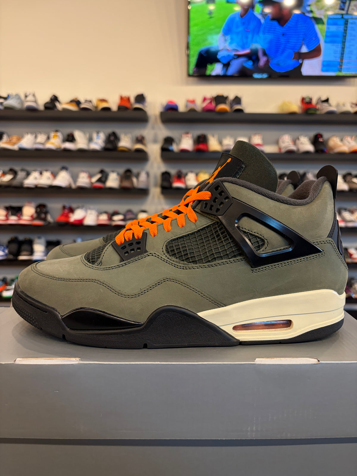 Jordan 4 Undefeated 2025 Size 13 Pre-Owned