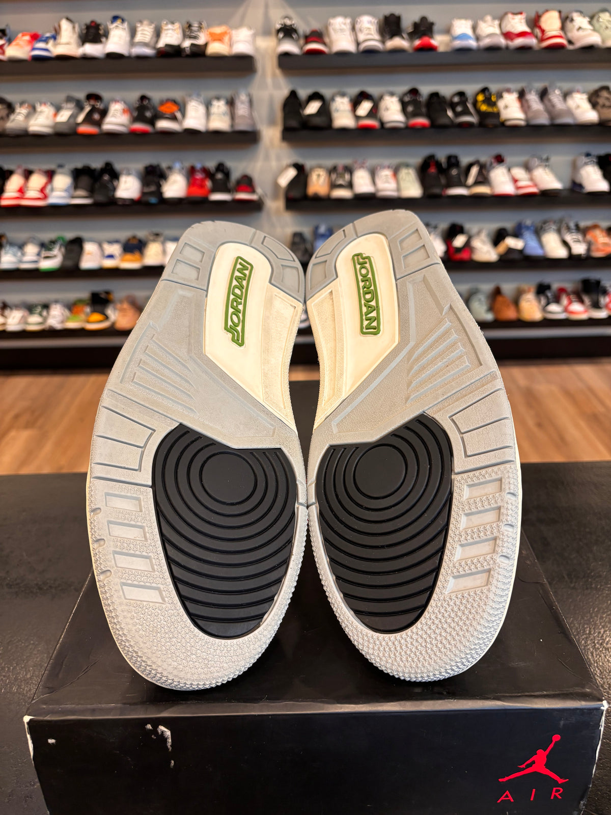 Jordan 3 Chlorophyll Size 12.5 Pre-Owned