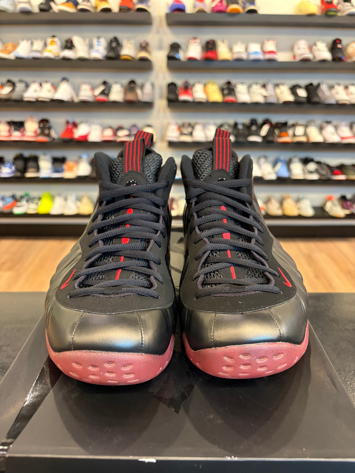 Nike Foamposite Cough Drop Size 11 Pre-Owned