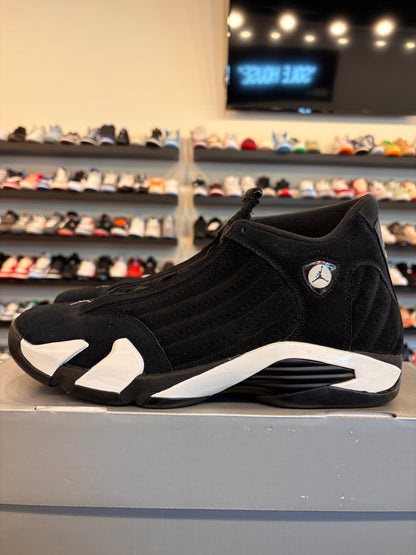 Jordan 14 White Thunder Size 13 Pre-Owned