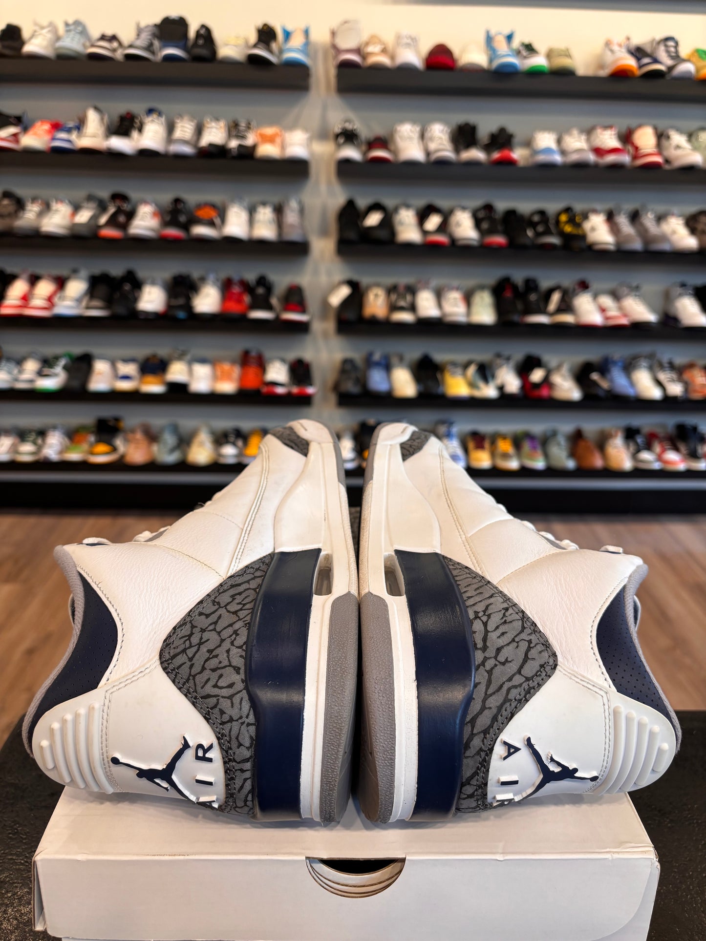 Jordan 3 Navy Size 11 Pre-Owned