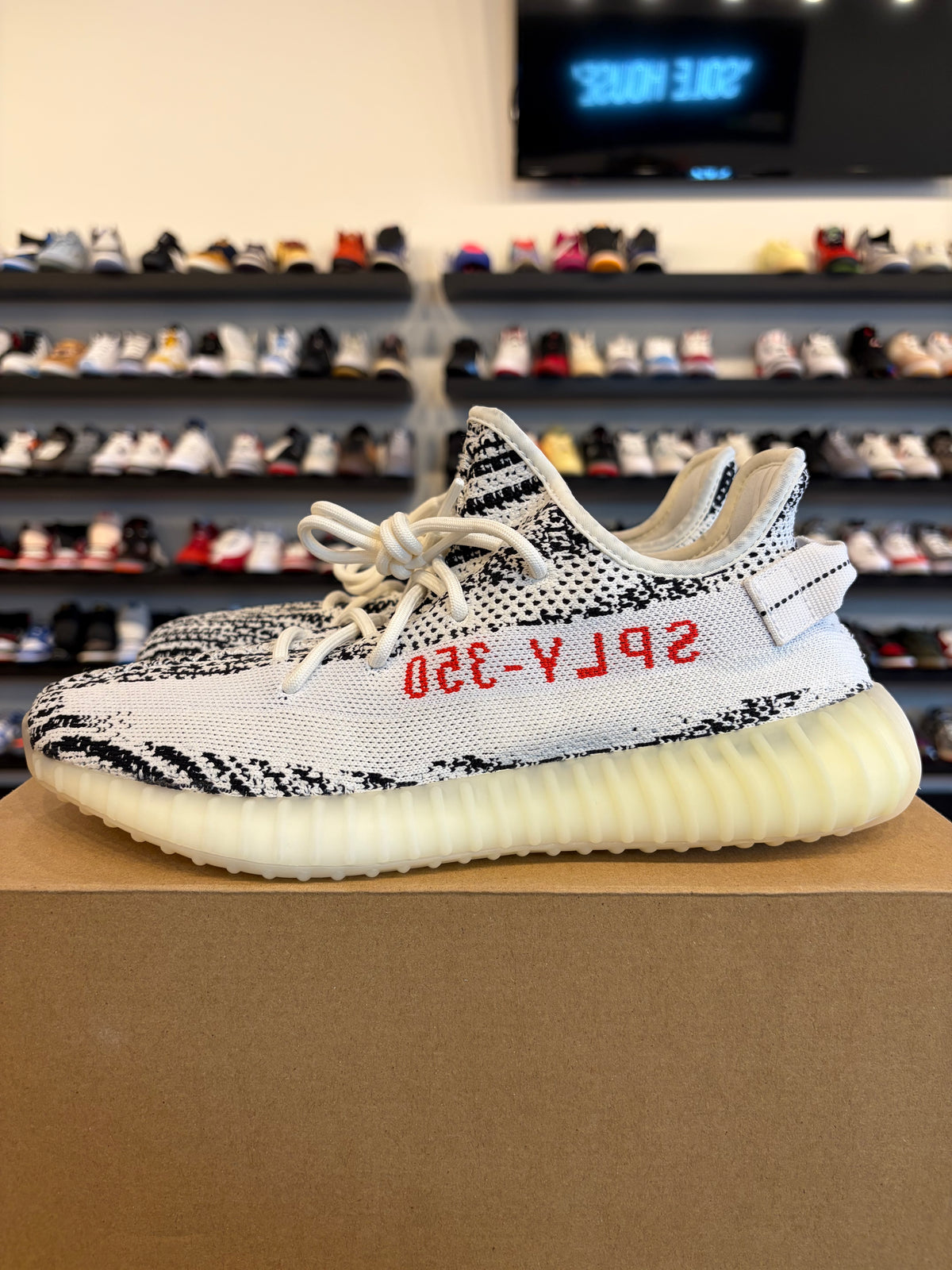 Yeezy 350 V2 Zebra Size 10.5 Brand New