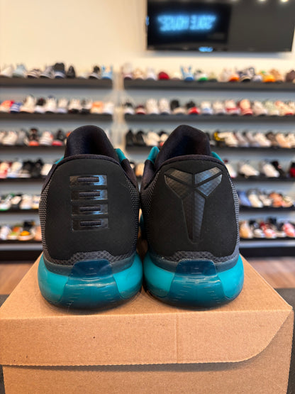 Nike Kobe 10 Low Radiant Emerald Size 11.5 Pre-Owned (No Box)