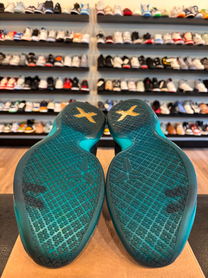Nike Kobe 10 Low Radiant Emerald Size 11.5 Pre-Owned (No Box)