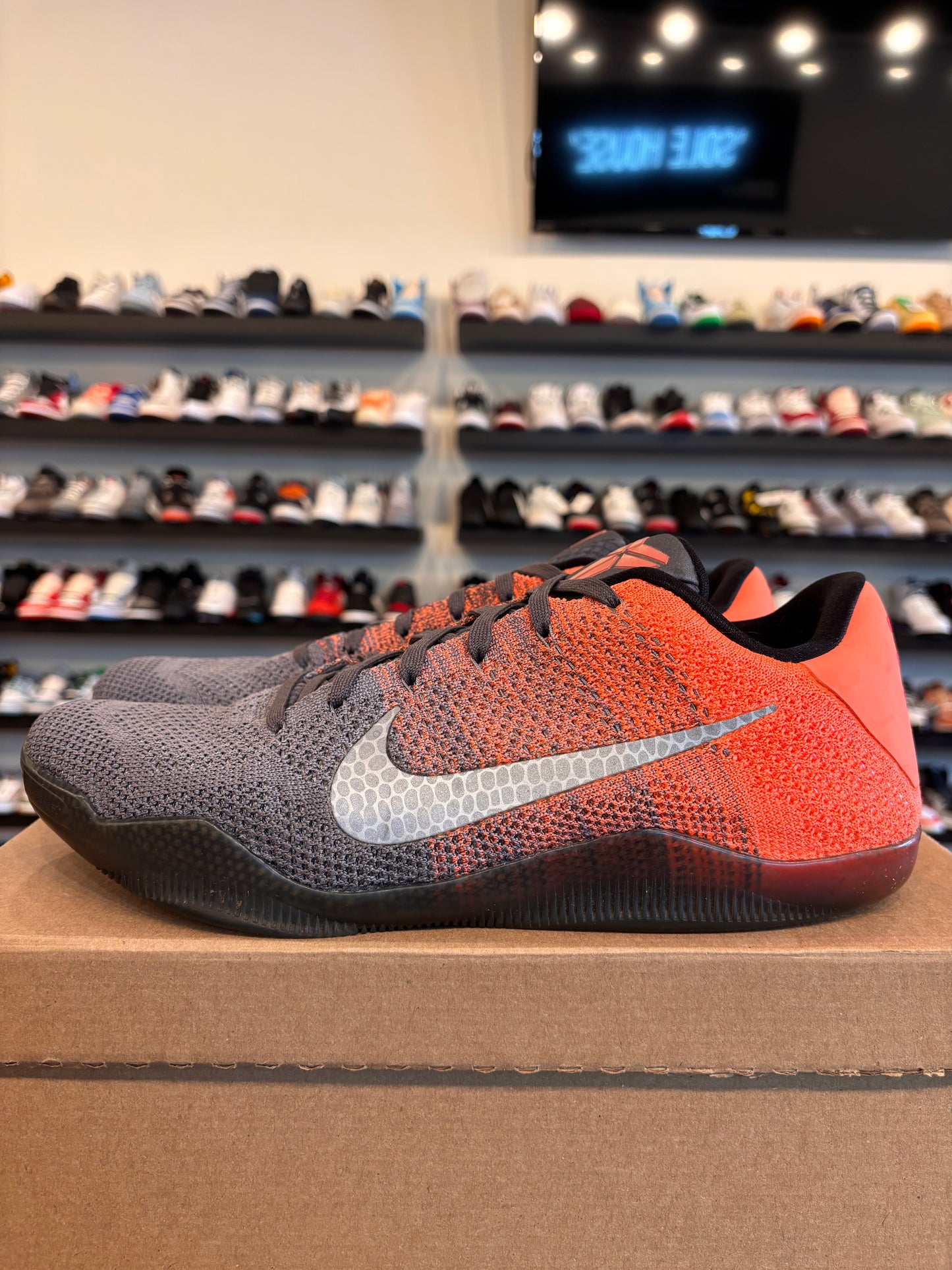 Nike Kobe 11 Low Easter Size 11.5 Pre-Owned (No Box)