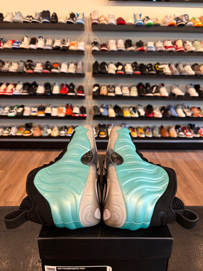Nike Foamposite Island Green Size 12 Pre-Owned