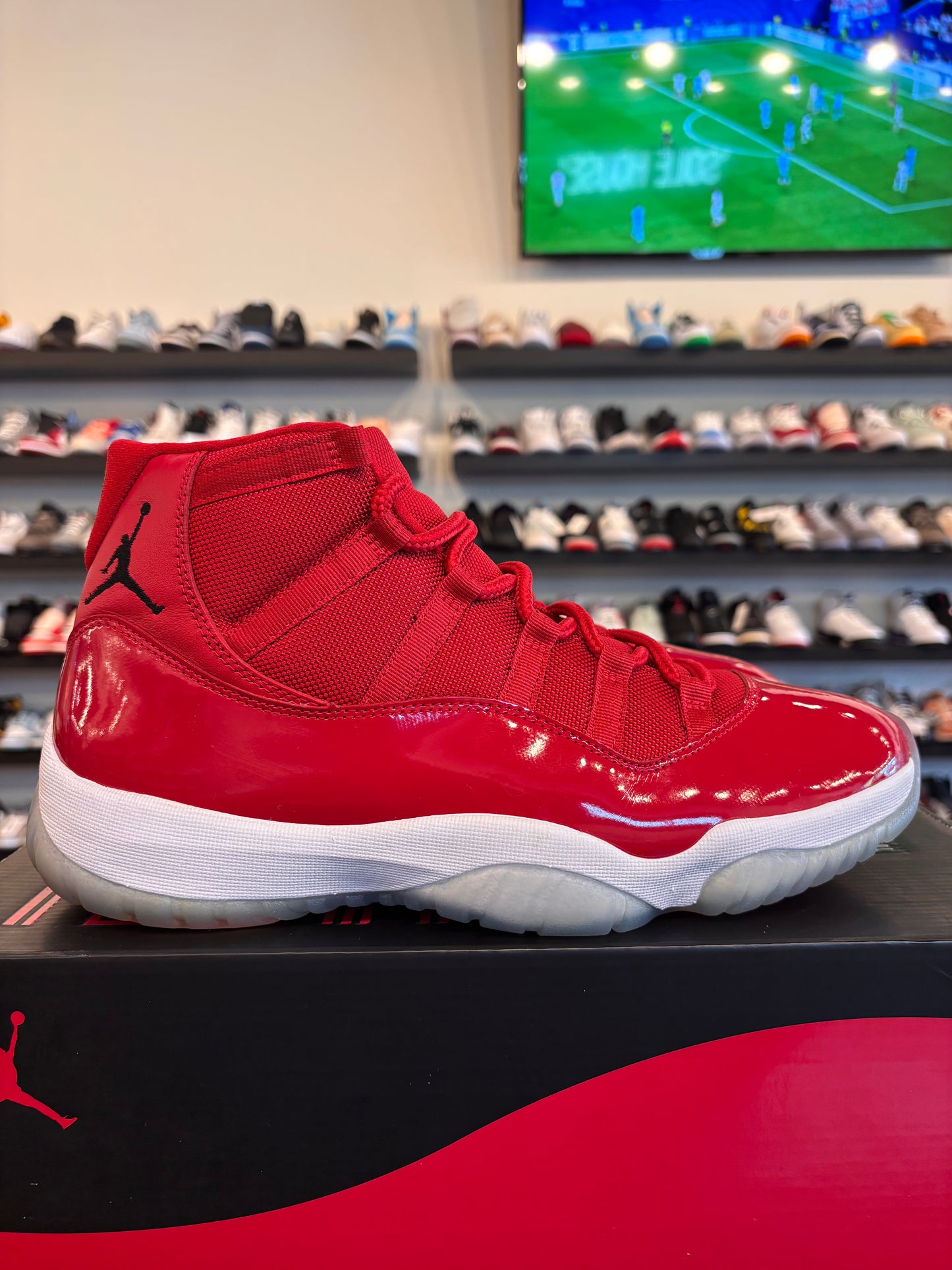 Jordan 11 Win Like 96 Size 12 Pre-Owned