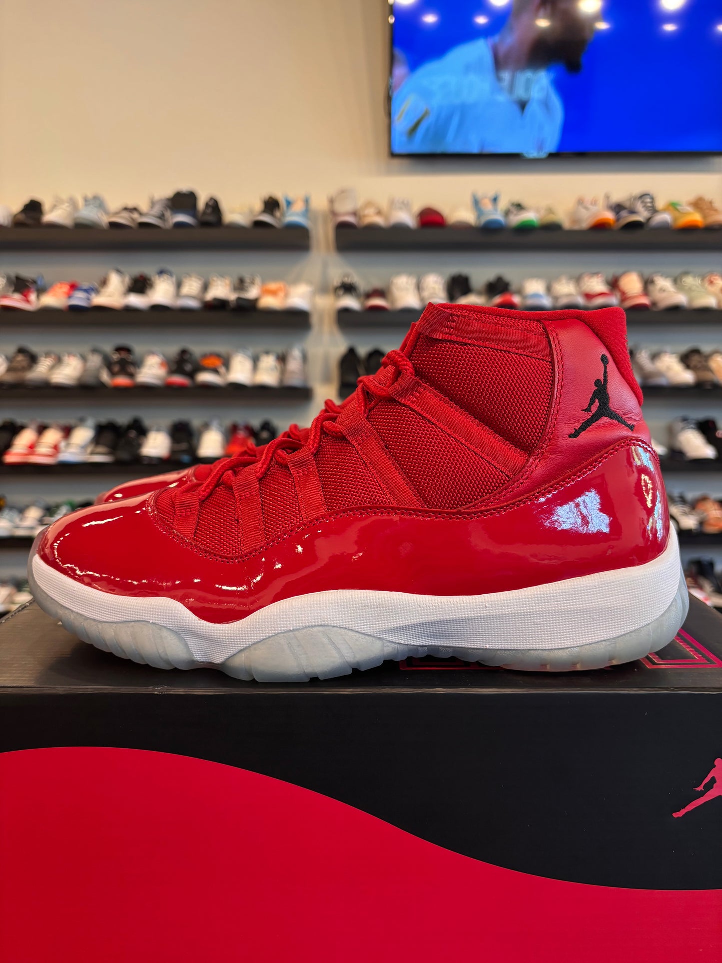 Jordan 11 Win Like 96 Size 12 Pre-Owned
