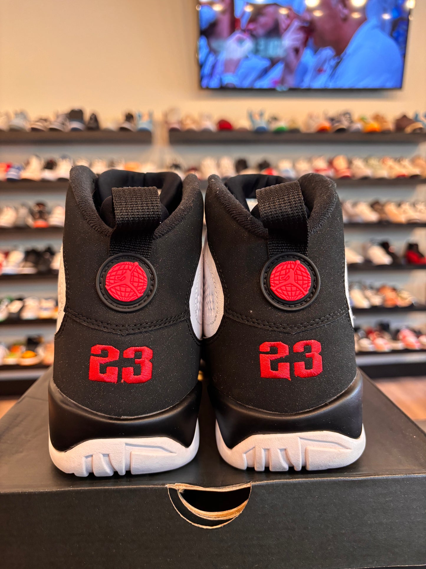 Jordan 9 Space Jam OG Size 10.5 Pre-Owned