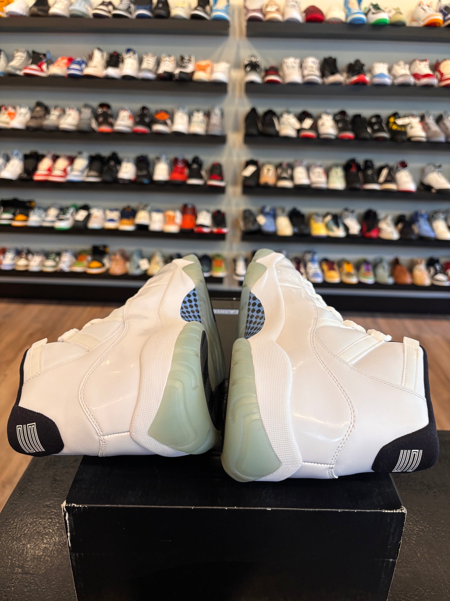 Jordan 11 Legend Blue 2013 size 11 Pre-Owned