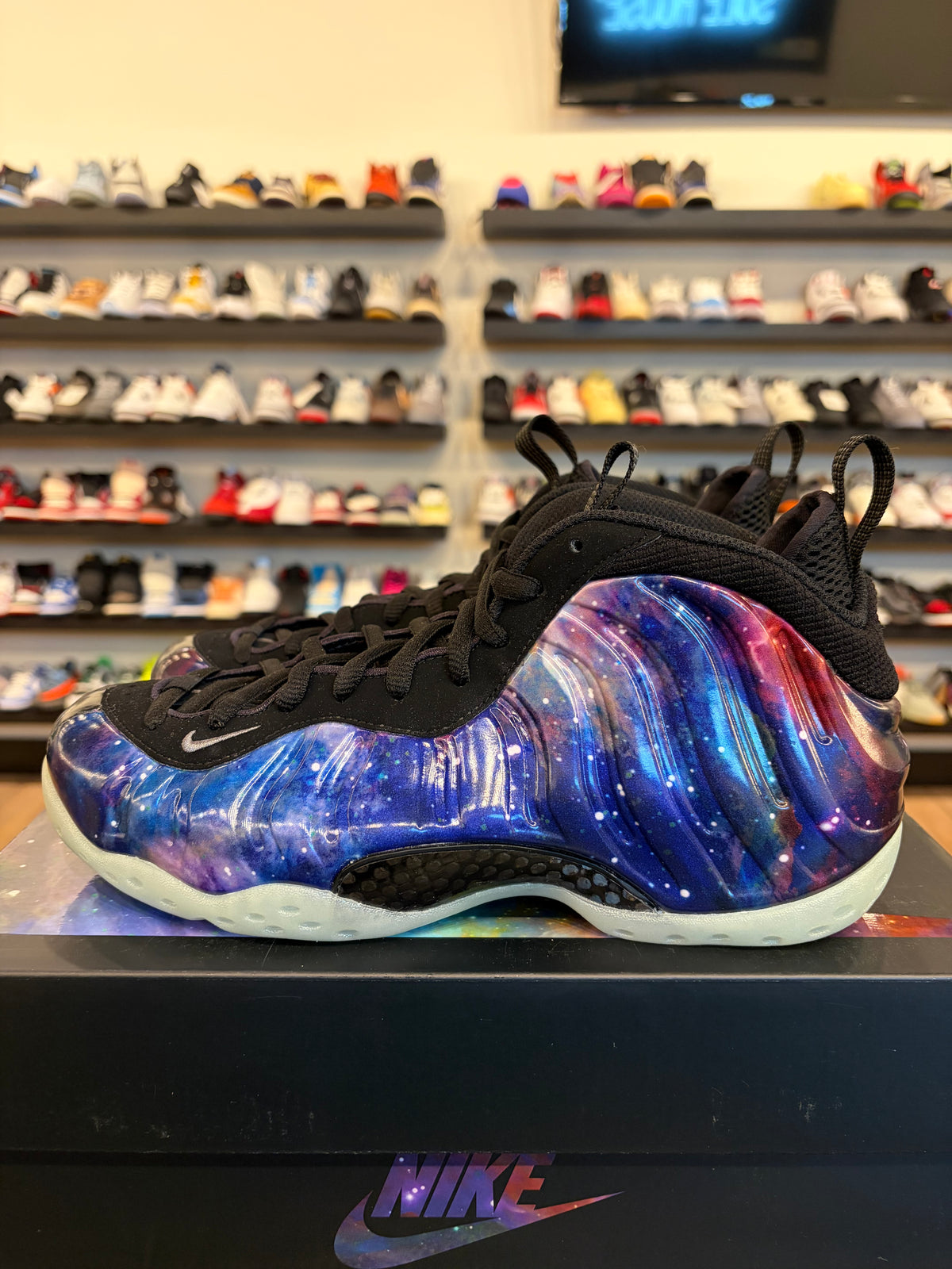 Nike Foamposite Galaxy 2025 Size 8.5 Brand New