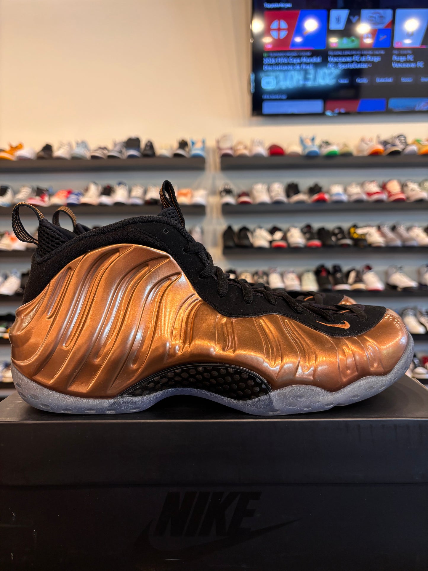 Nike Foamposite Copper 2017 Size 12 Pre-Owned