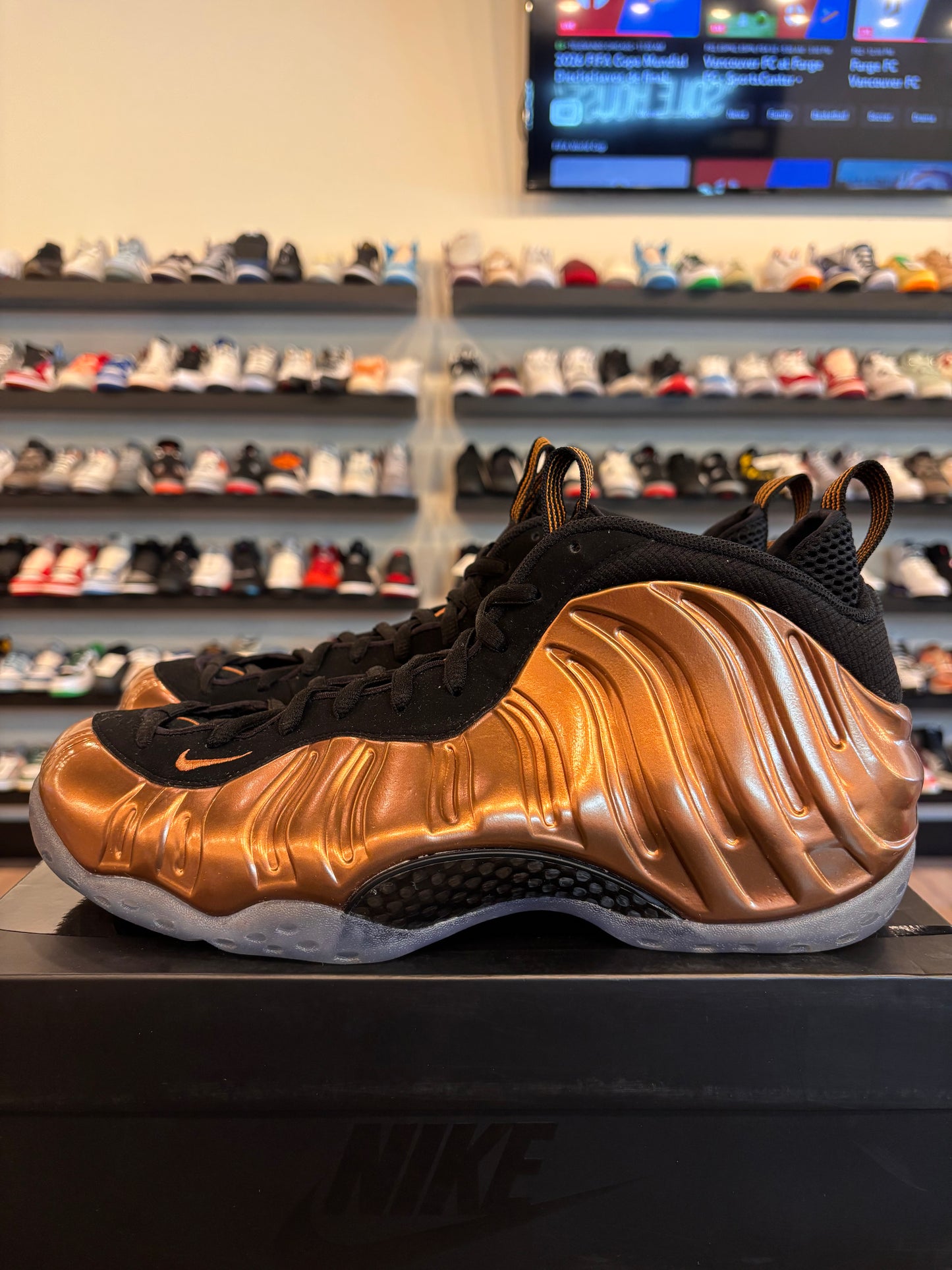 Nike Foamposite Copper 2017 Size 12 Pre-Owned