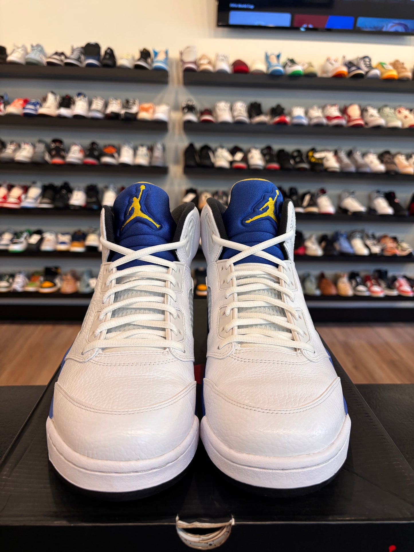 Jordan 5 Laney Size 10.5 Pre-Owned