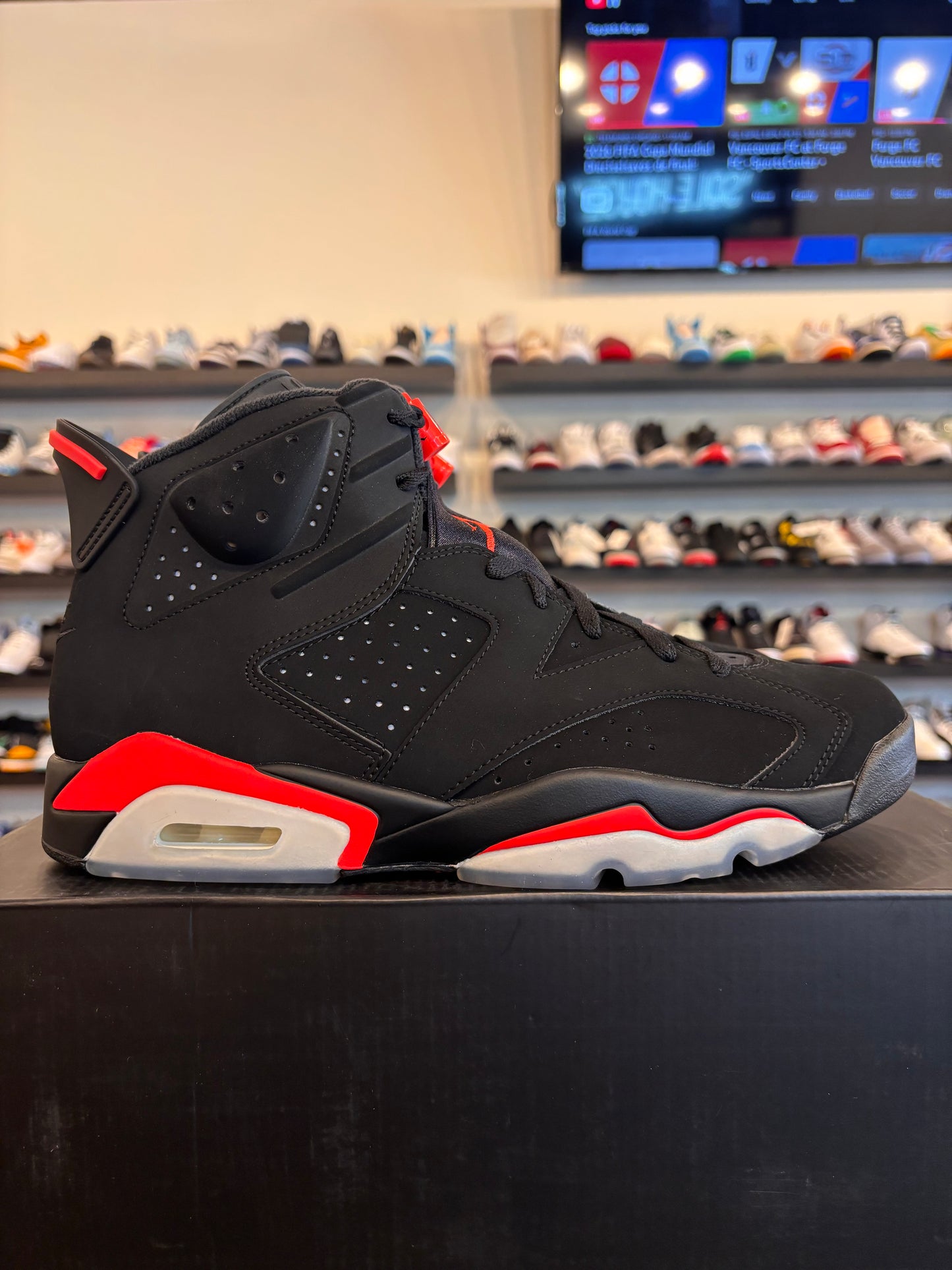 Jordan 6 Black Infrared 2019 Size 10.5 Brand New