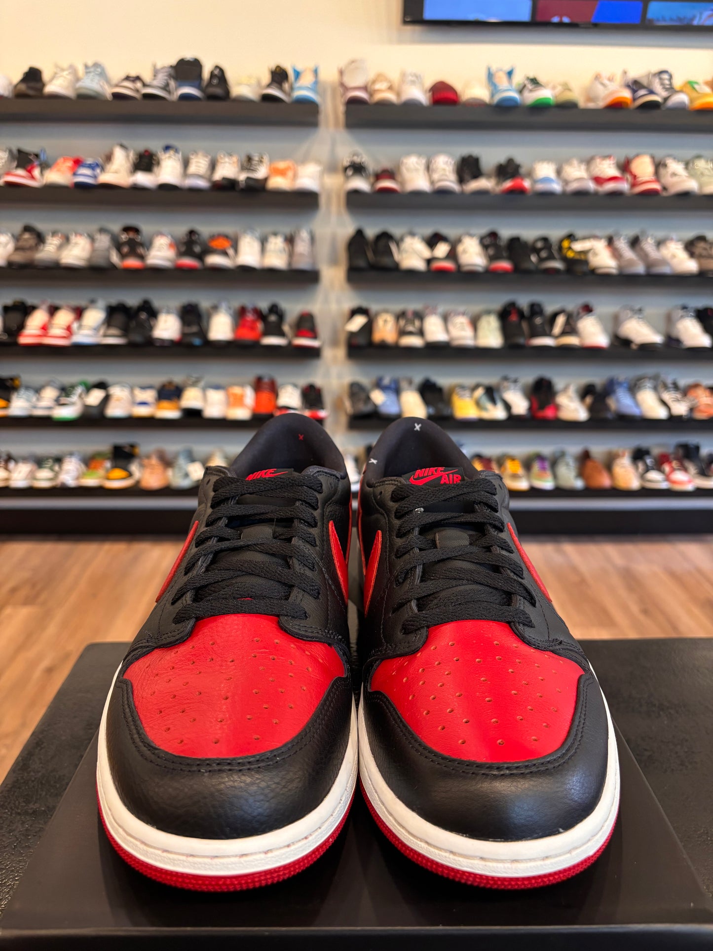 Jordan 1 Low Banned 2025 Size 12 Pre-Owned
