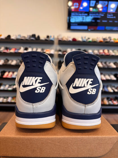 Jordan 4 SB Navy Size 9 Pre-Owned (No Box)