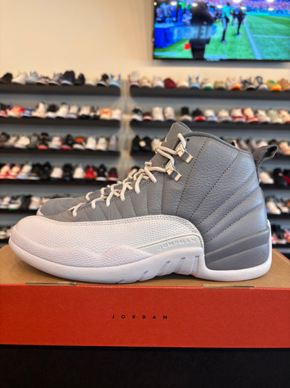 Jordan 12 Stealth Size 9 Pre-Owned