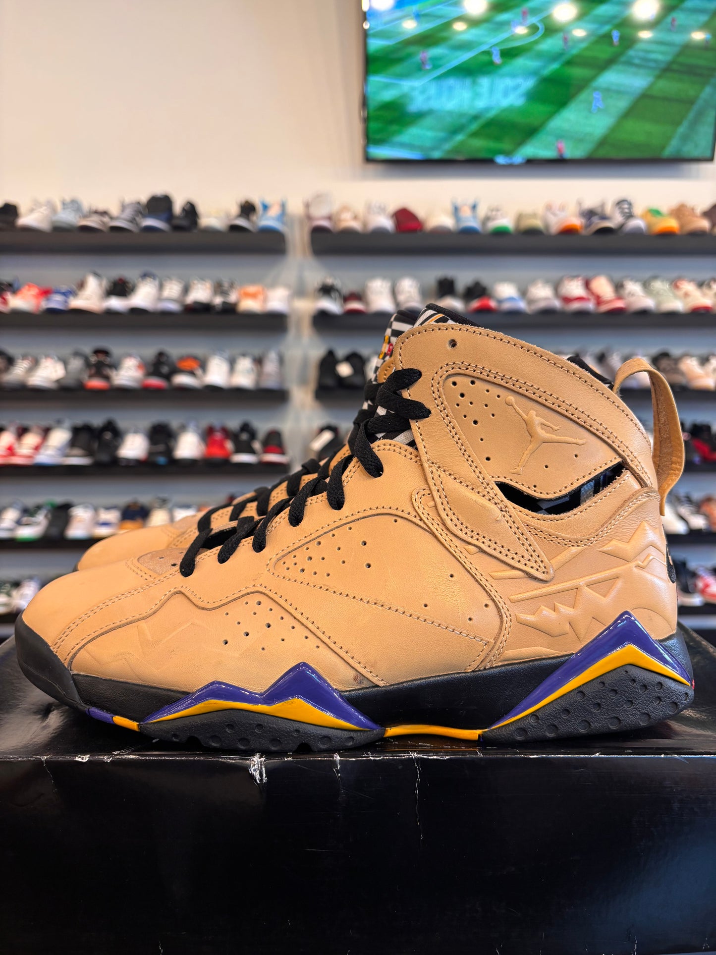 Jordan 7 Vechetta Tan Size 11 Pre-Owned