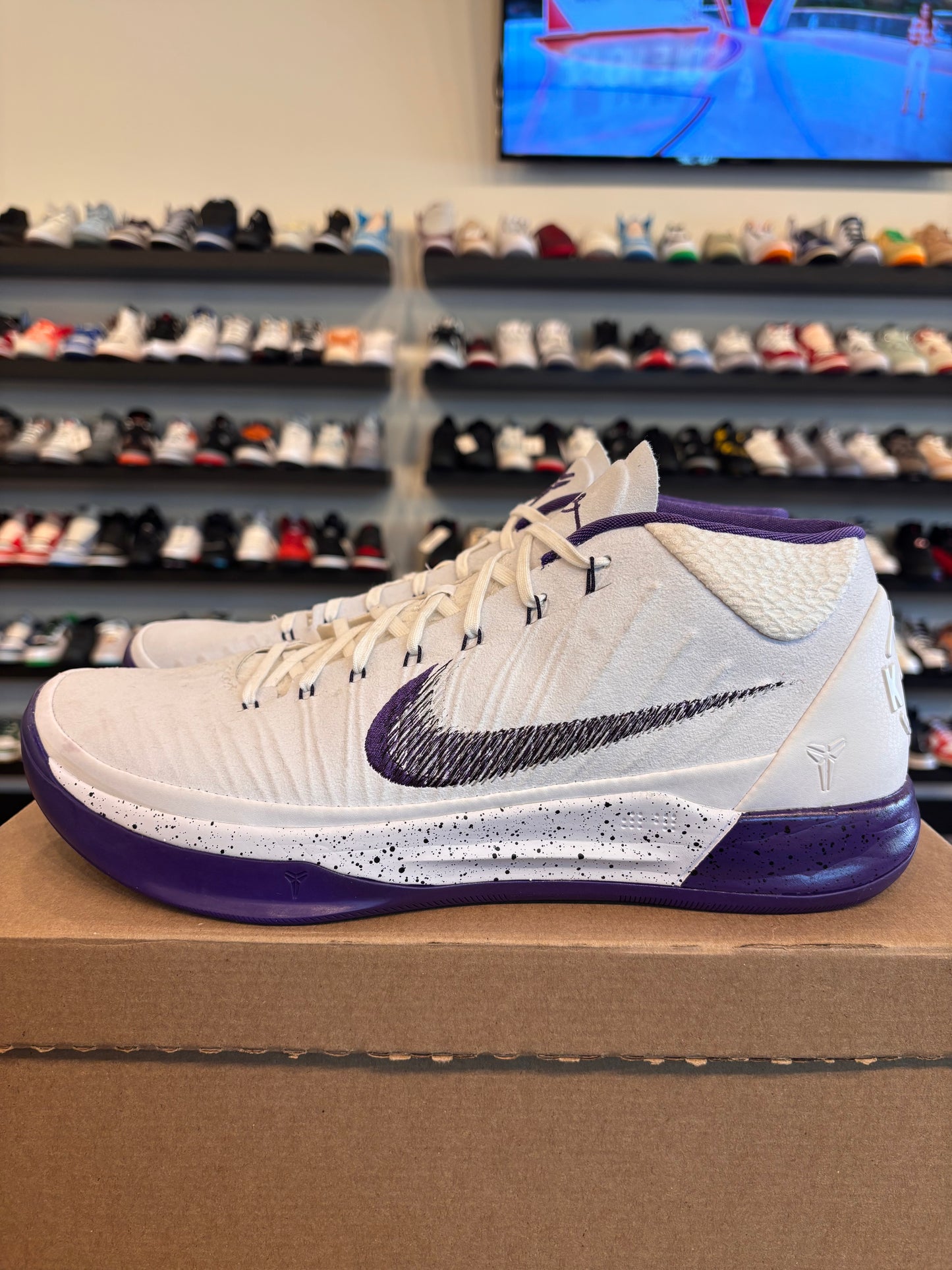 Nike Kobe AD Court Purple Size 12 Pre-Owned (No Box)