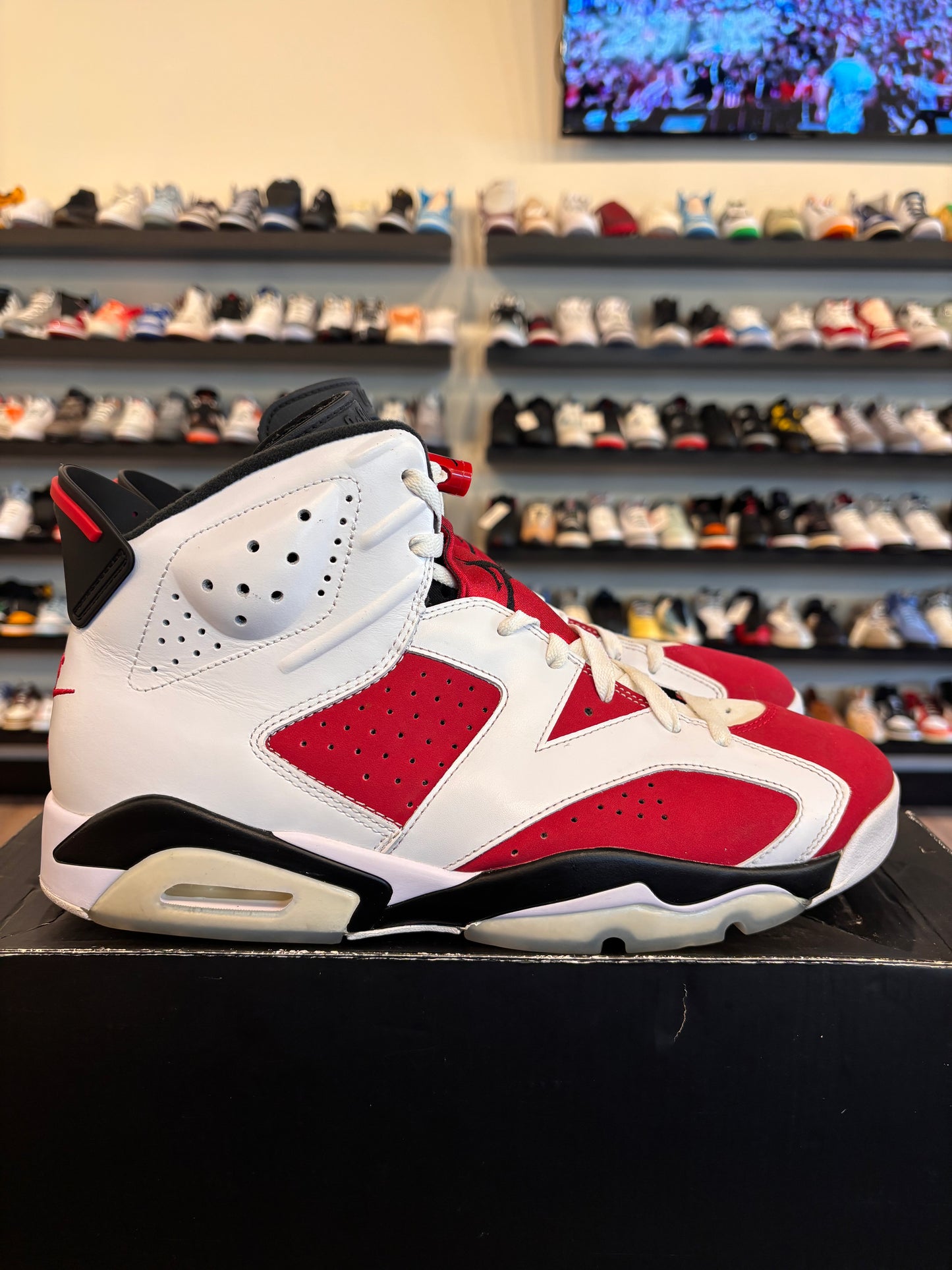 Jordan 6 Carmine 2021 Size 11.5 Pre-Owned