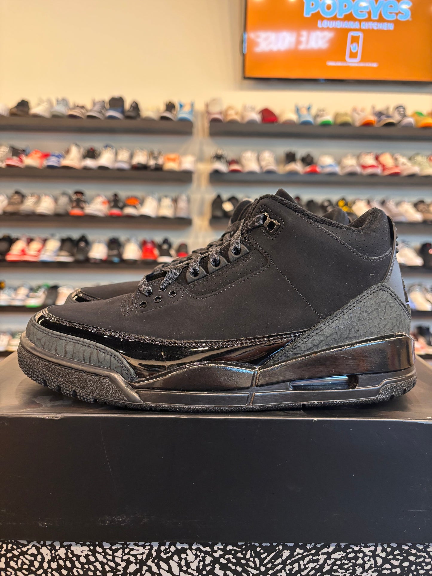 Jordan 3 Black Cat Size 8 Pre-Owned