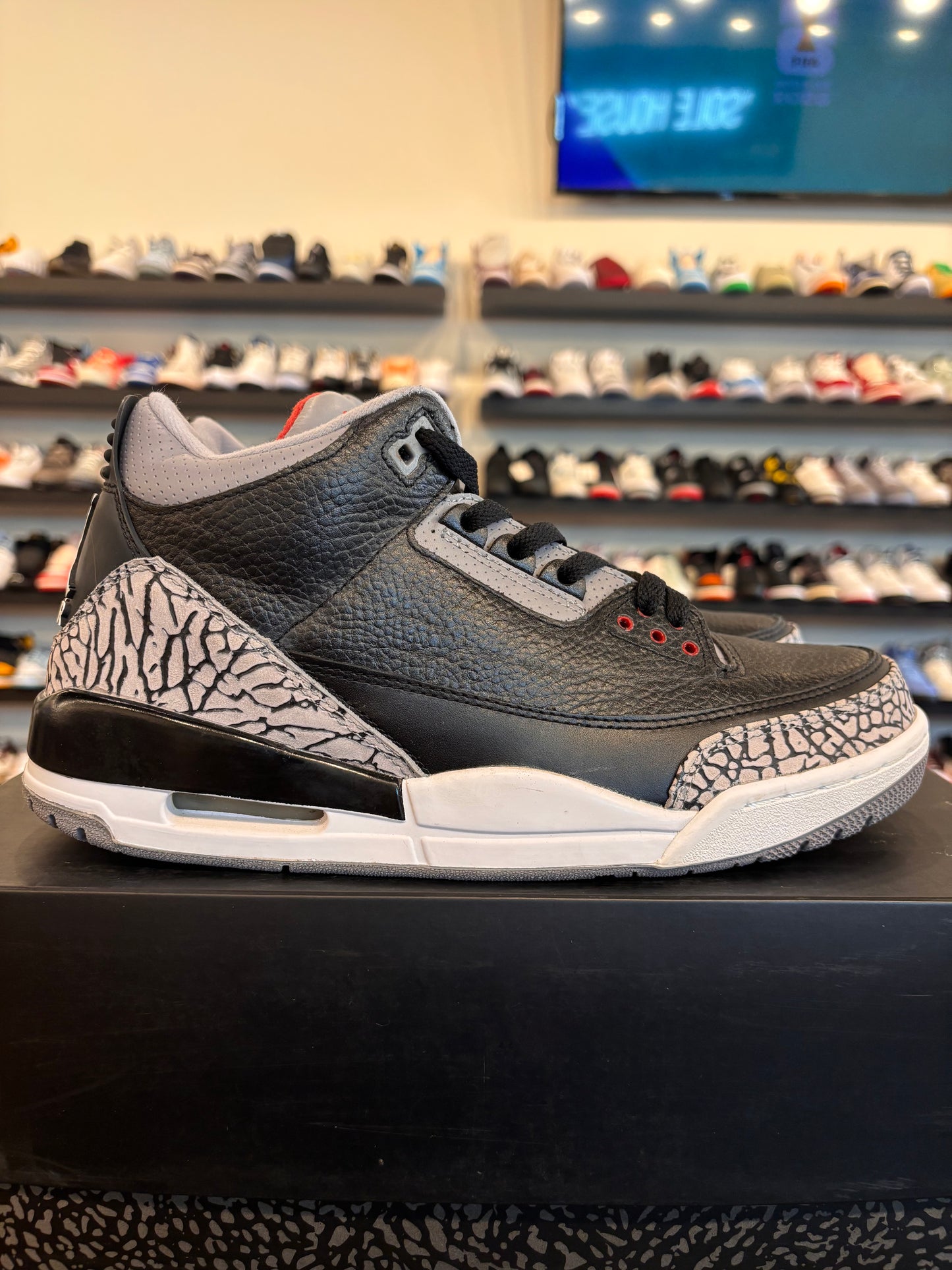 Jordan 3 Black Cement 2011 Size 10 Brand New