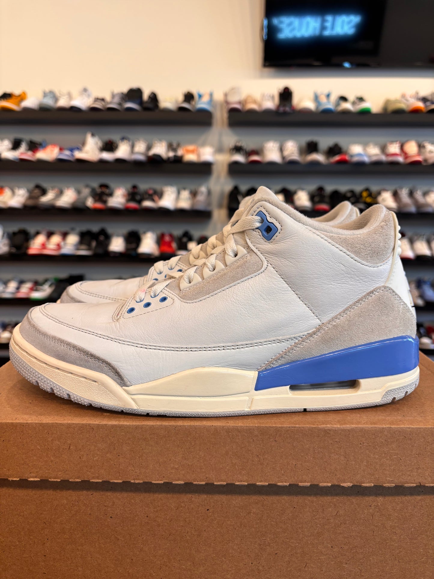 Jordan 3 Lucky Shorts Size 9.5 Pre-Owned (No Box)