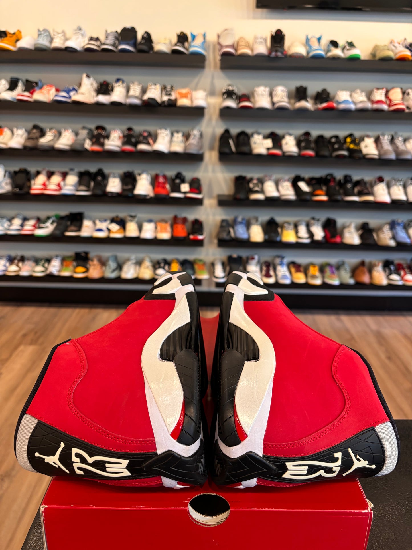 Jordan 14 Gym Red Size 10.5 Pre-Owned
