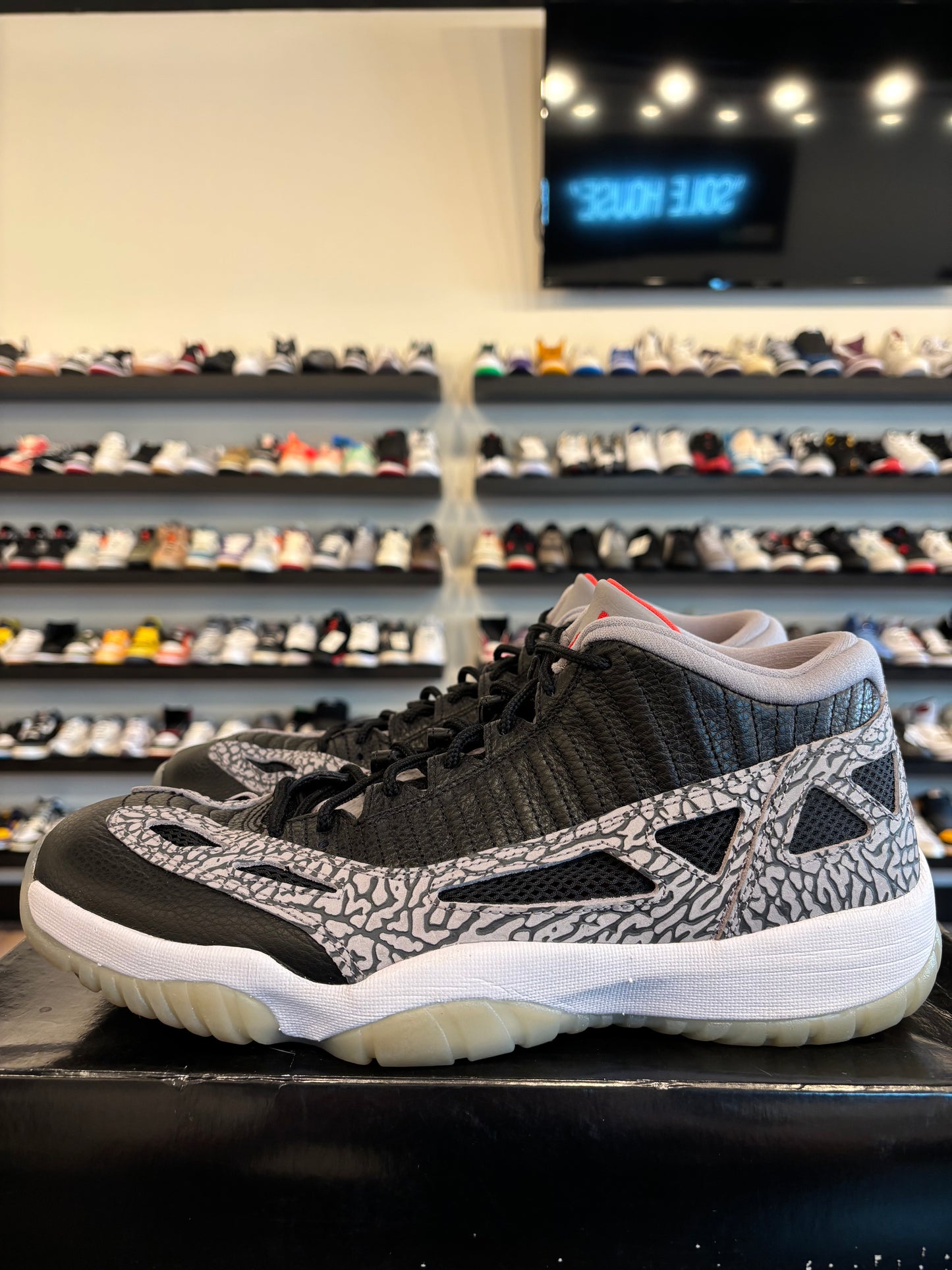 Jordan 11 Low IE Black Cement Size 13 Pre-Owned