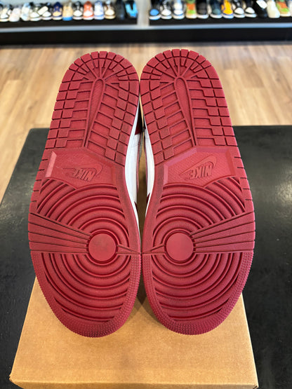 Jordan 1 Team Red Size 8 Pre-Owned (No Box)