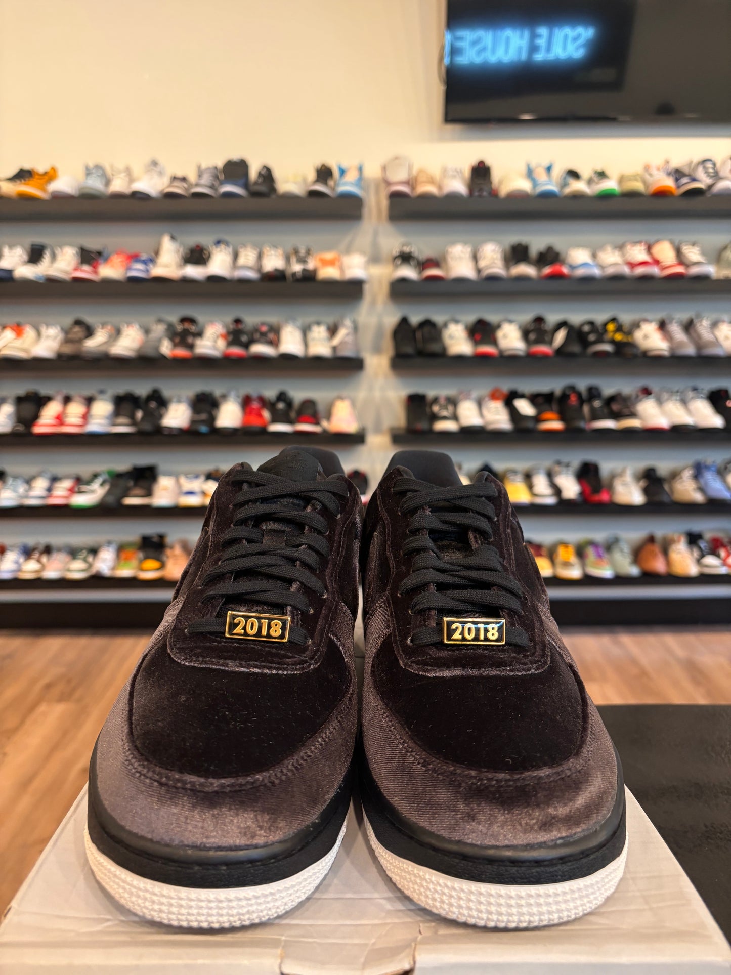 Nike Air Force 1 Low Rose Velvet Size 11 Pre-Owned (No Box)